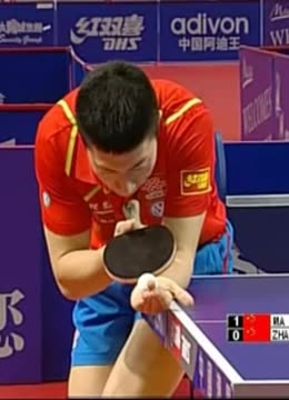 在赛场奋战 在赛场奋战